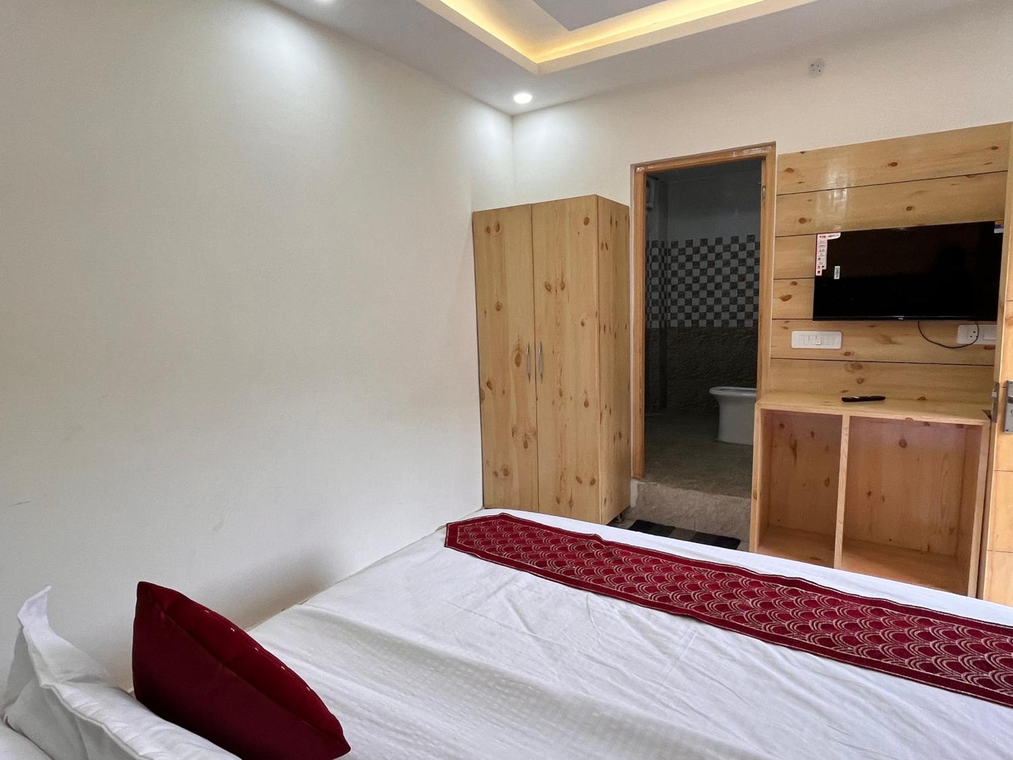 Kamlesh Lodge Bhavnagar Extérieur photo
